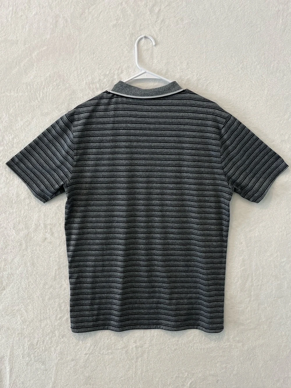 Nike Dri-Fit Golf Polo T-Shirt Men’s Size Medium Gray & Black Striped